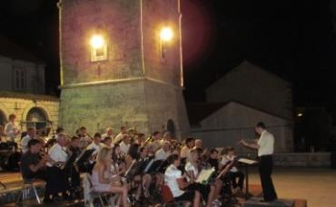 Humanitarni koncert Narodne glazbe