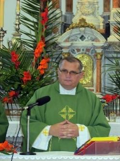Zahvalna misa i oproštaj od župnika