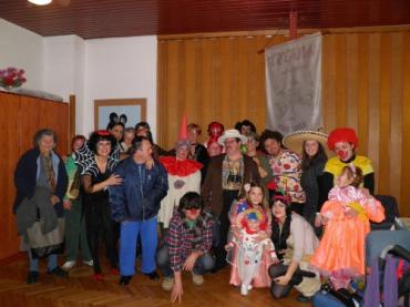 Druženje pod maskama 