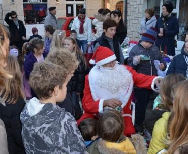 Zapaljena 4. adventska svijeća