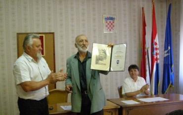 Uručeno javno priznanje za 20-godišnje publiciranje Luškog libra