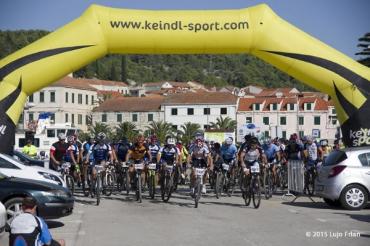 ZAVRŠEN II MTB MARATON VELA LUKA 2015