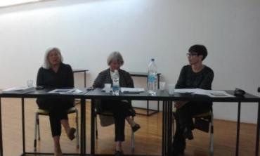 Predstavljanje kataloga izložbe Oblici, oblutci ... Bojane Švertasek u Galeriji Centra za kulturu