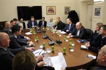 U Ranjini održan sastanak na temu kvalitetnijeg povezivanja Vele Luke i Lastova tijekom godine