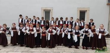 Održana izložba Dječjeg vrtića Radost i nastup Male mafrine