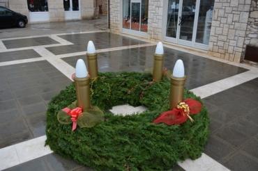 ADVENT U VELOJ LUCI