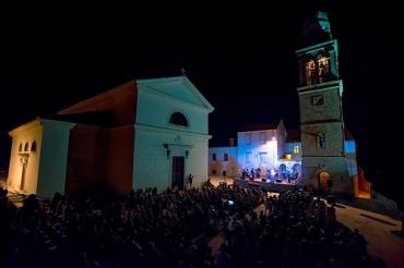 Održan koncert Legenda AR Tribute banda
