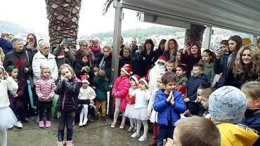 Djed mraz posjetio 4. Adventski sajam
