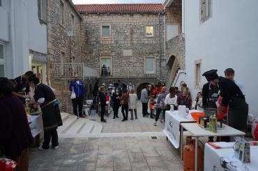 Održan Slatki festival – uvod u veloluški „Stajun od lumblije“