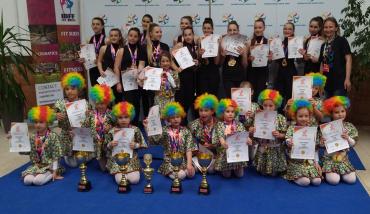 Veloluške mažoretkinje osvojile pet zlatnih medalja u Zagrebu na International Dance Open 2022. - jednom od najvećih plesnih natjecanja u Europi