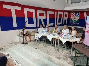 Predstavljena knjiga &quot;NK Hajduk Vela Luka 1932-2022&quot; autora Ive Maričića- Kižeta